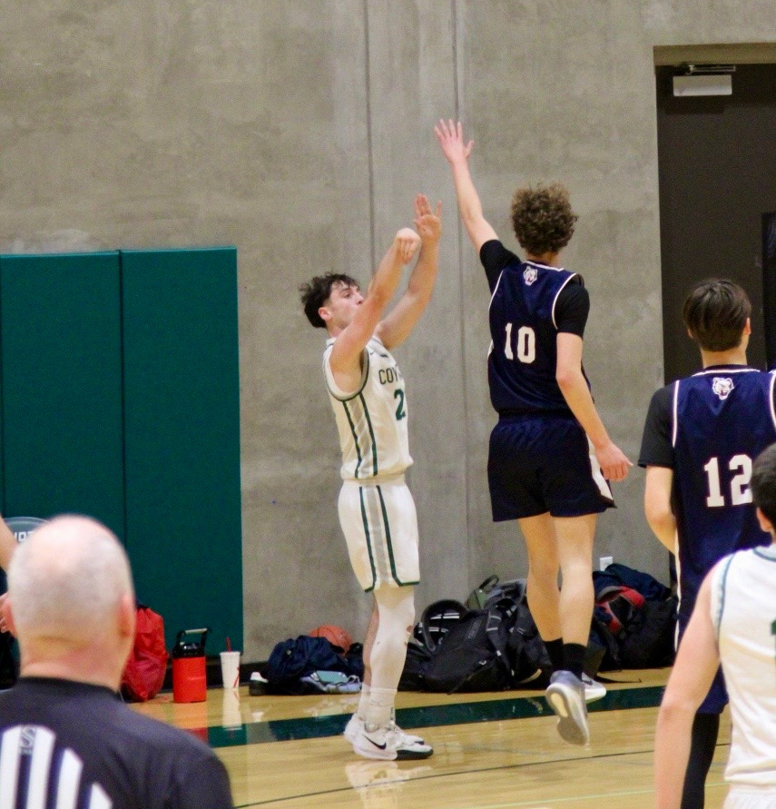 Athlete of the Week: Theo Schneiderman